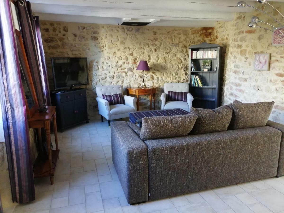 Gite De L Ancienne Poste Bourdic Luaran gambar